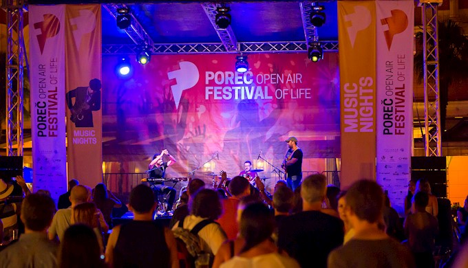 Poreč Open Air Music Nights ljetna pozornica.jpg