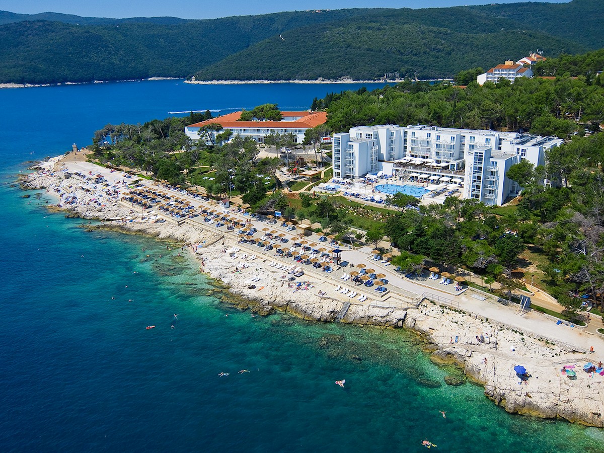 Rabac-Hotel and Casa Valamar Sanfior air view.jpg