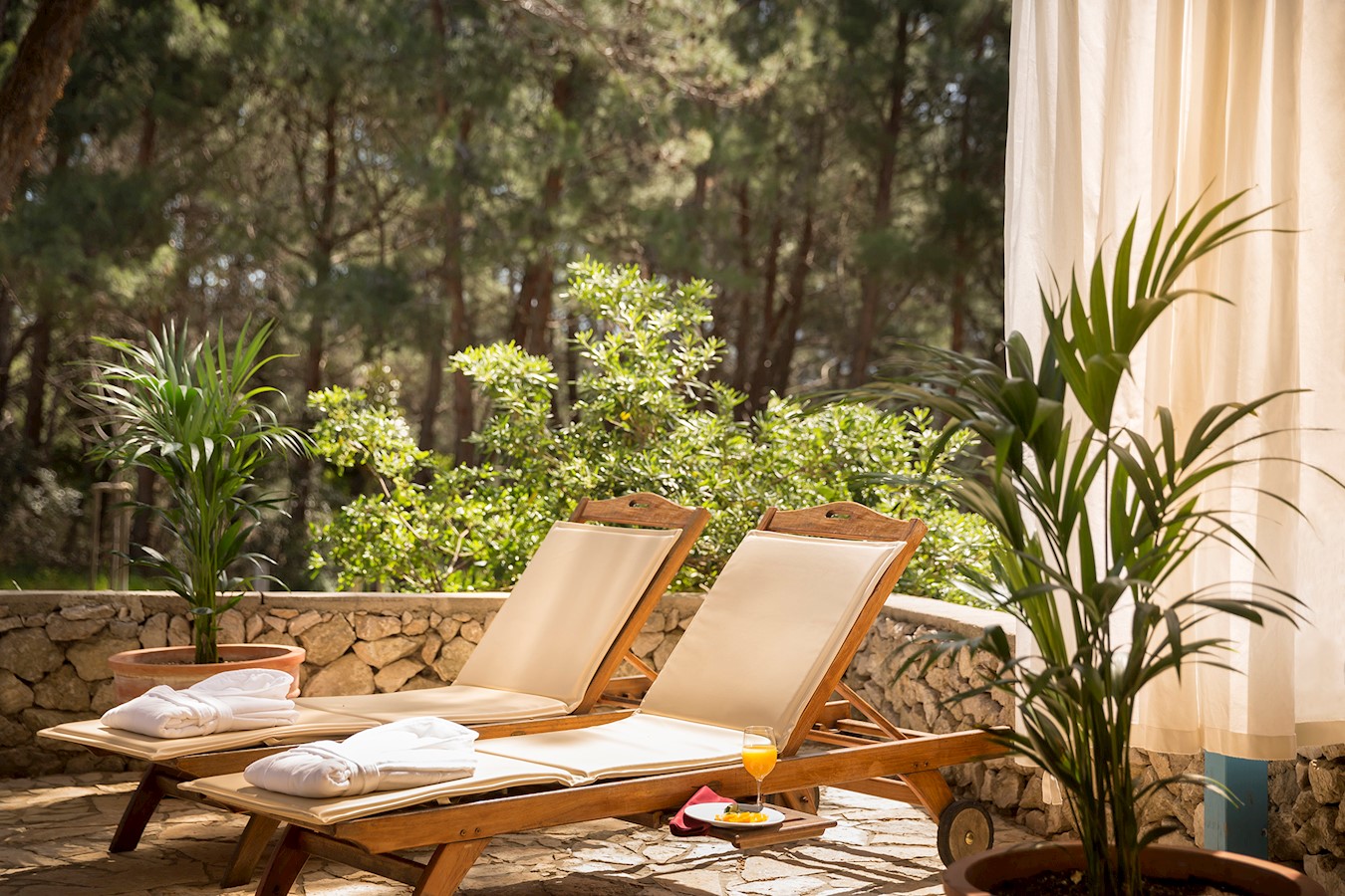 Valamar Koralj Romantic Hotel_Superior Family suite - Seaside, Terace7.jpg