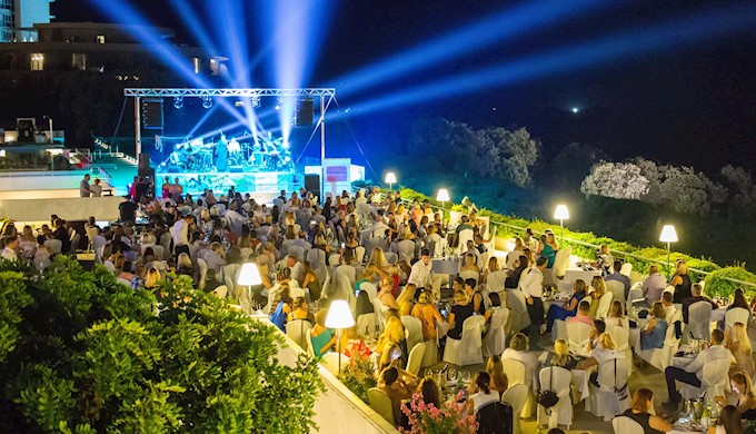 Nina Badric na terasi hotela VDP_21072017 (5).jpg