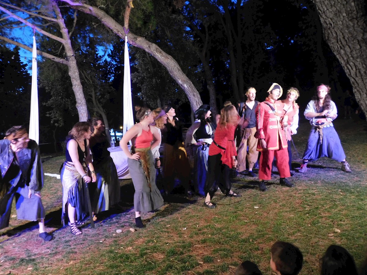 Gusarske avanture na Rabac Open Air festivalu (8).JPG
