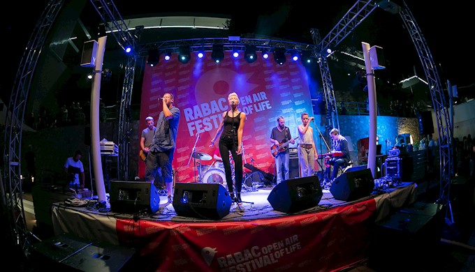 Energični Elemental zatvorio prvi Rabac Open Air (7).jpg