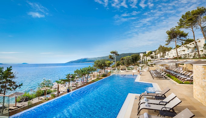 Valamar Girandella Resort_Premium Villas Pool.jpg