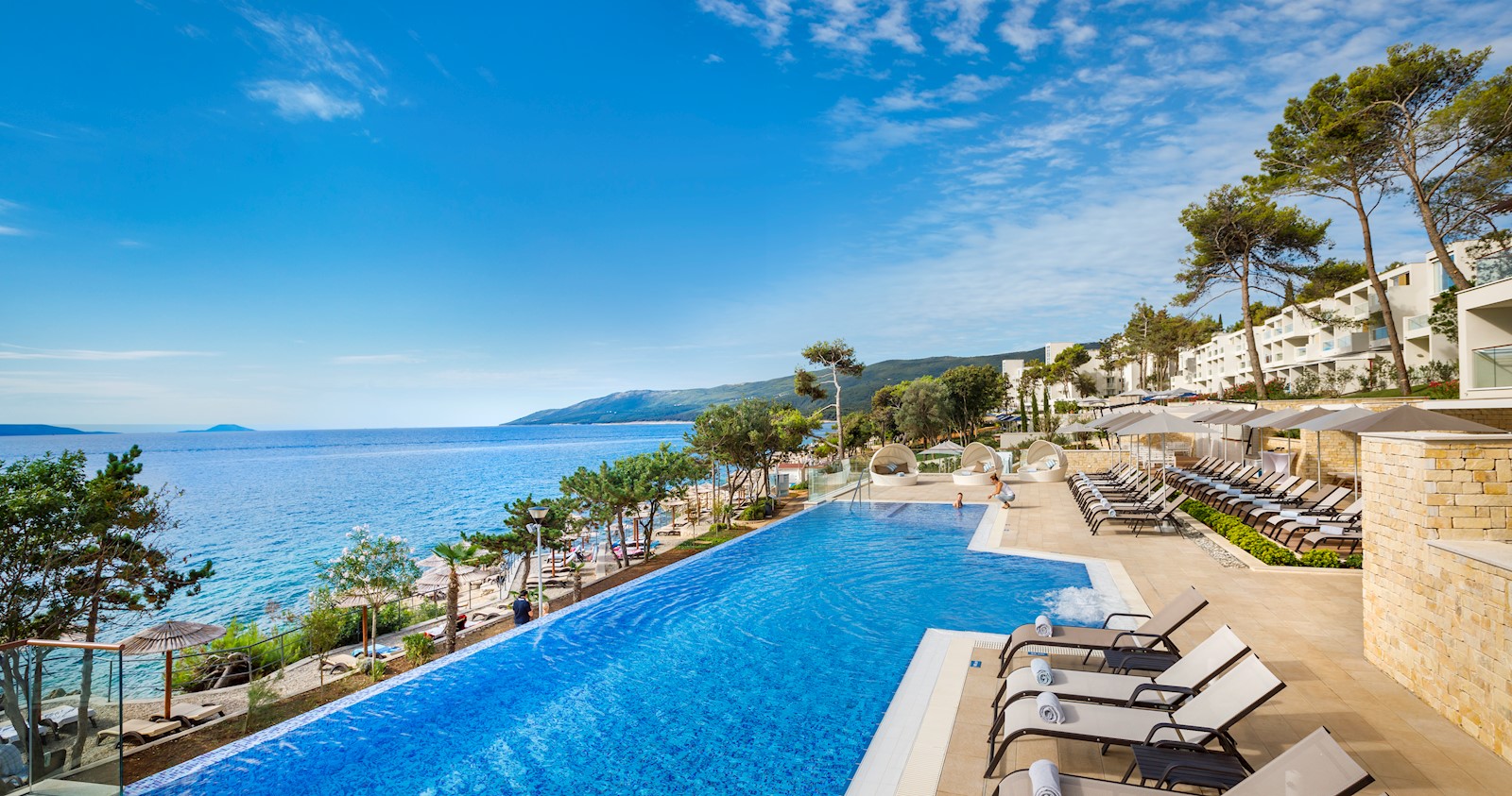 Valamar Girandella Resort_Premium Villas Pool.jpg