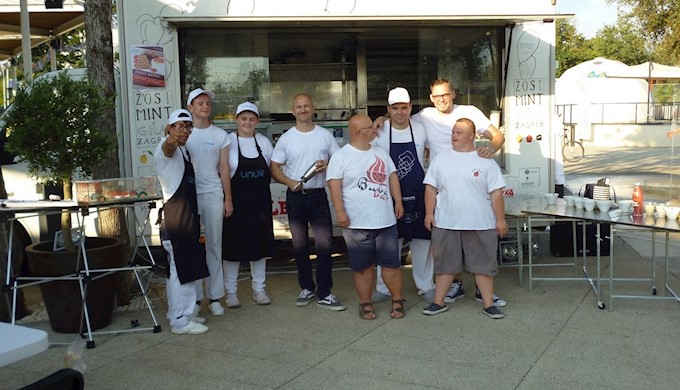 Članovi Udruge UNUO.JPG