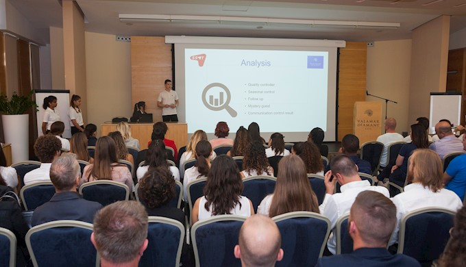 Valamar ugostio više od 70 studenata iz Švicarske (3).jpg