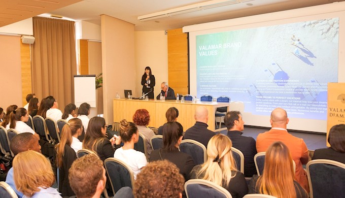 Valamar ugostio više od 70 studenata iz Švicarske (1).jpg