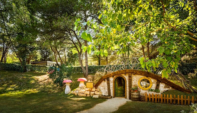 Lanterna Premium Camping Resort_Kućice u tlu.jpg