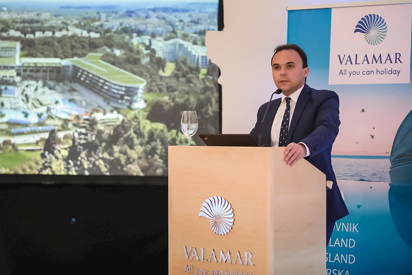 Loris Perurić (Photo - Robert Marić).jpeg