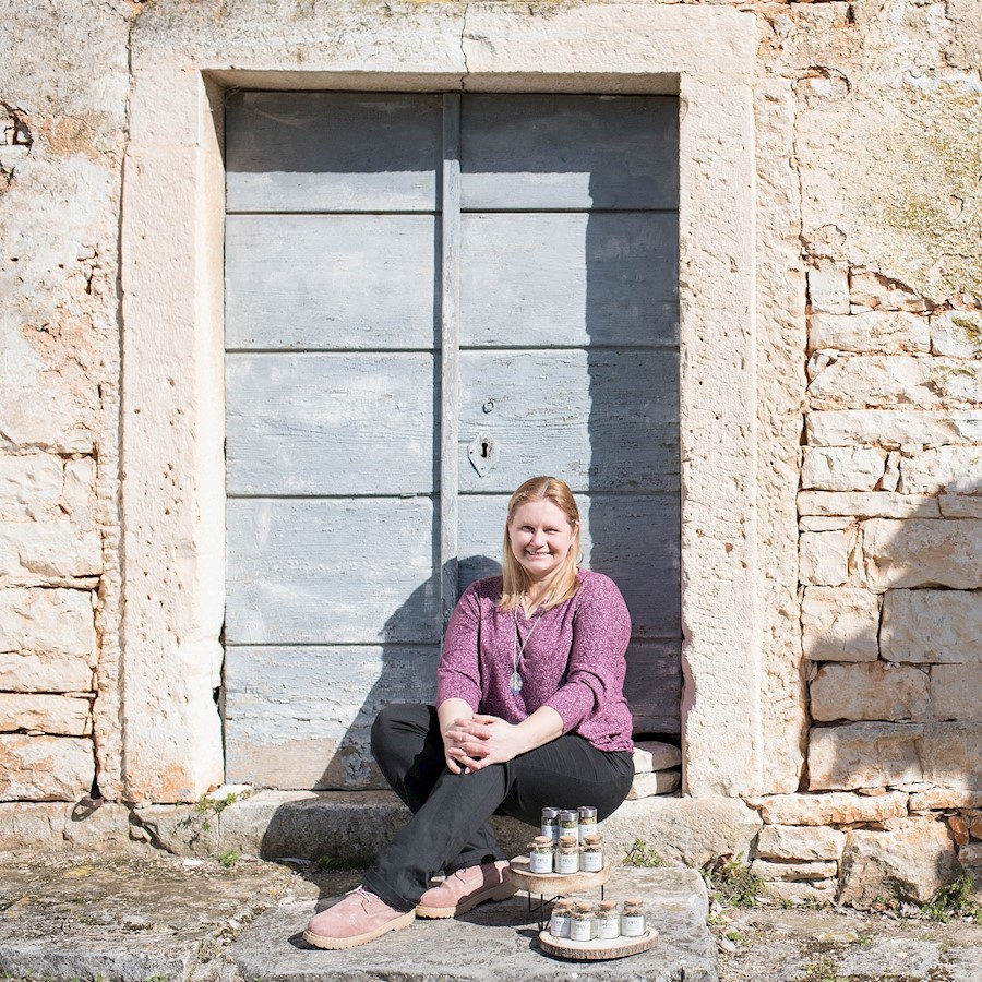 Martina Štifanić - OPG MIRAI Aromatica.jpg