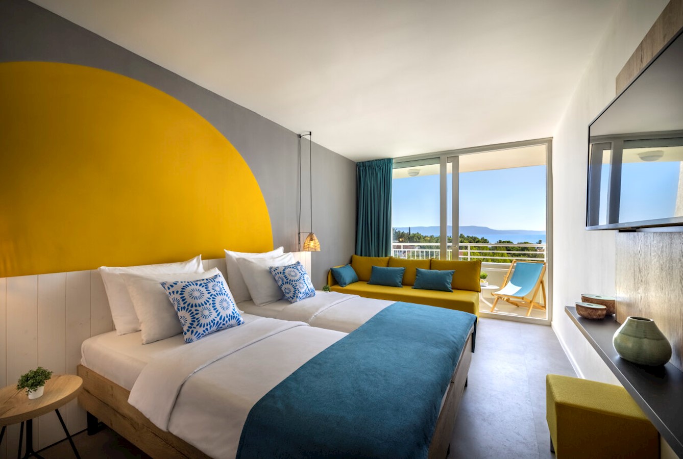 Valamar_Allegro Residence_Novel Superior Triple Room, Seaside, Balcony.jpg