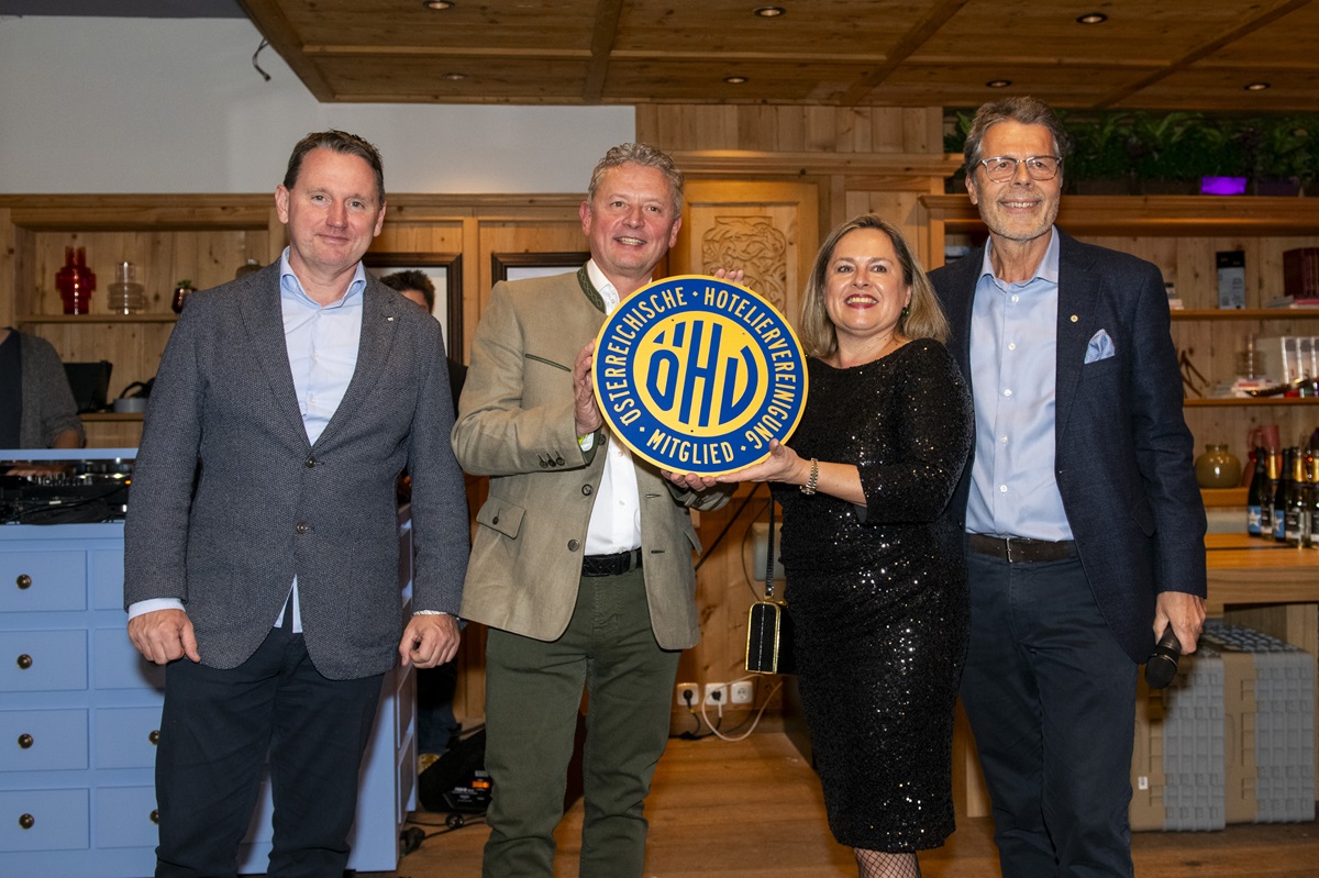 Željko Kukurin, predsjednik Uprave Valamara, Franz Lanschuetzer, predsjednik Nadzornog odbora Valamara, Verena Radlgruber-Forstinger, Managing D.jpg