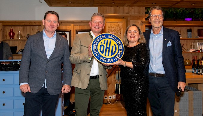 Željko Kukurin, predsjednik Uprave Valamara, Franz Lanschuetzer, predsjednik Nadzornog odbora Valamara, Verena Radlgruber-Forstinger, Managing D.jpg