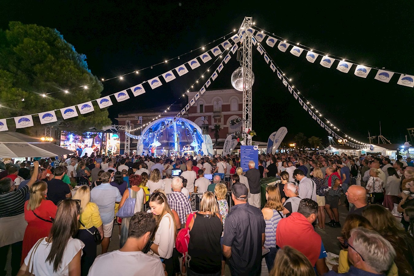 Tunalicious 4_Photo by Manuel Paljuh.jpg