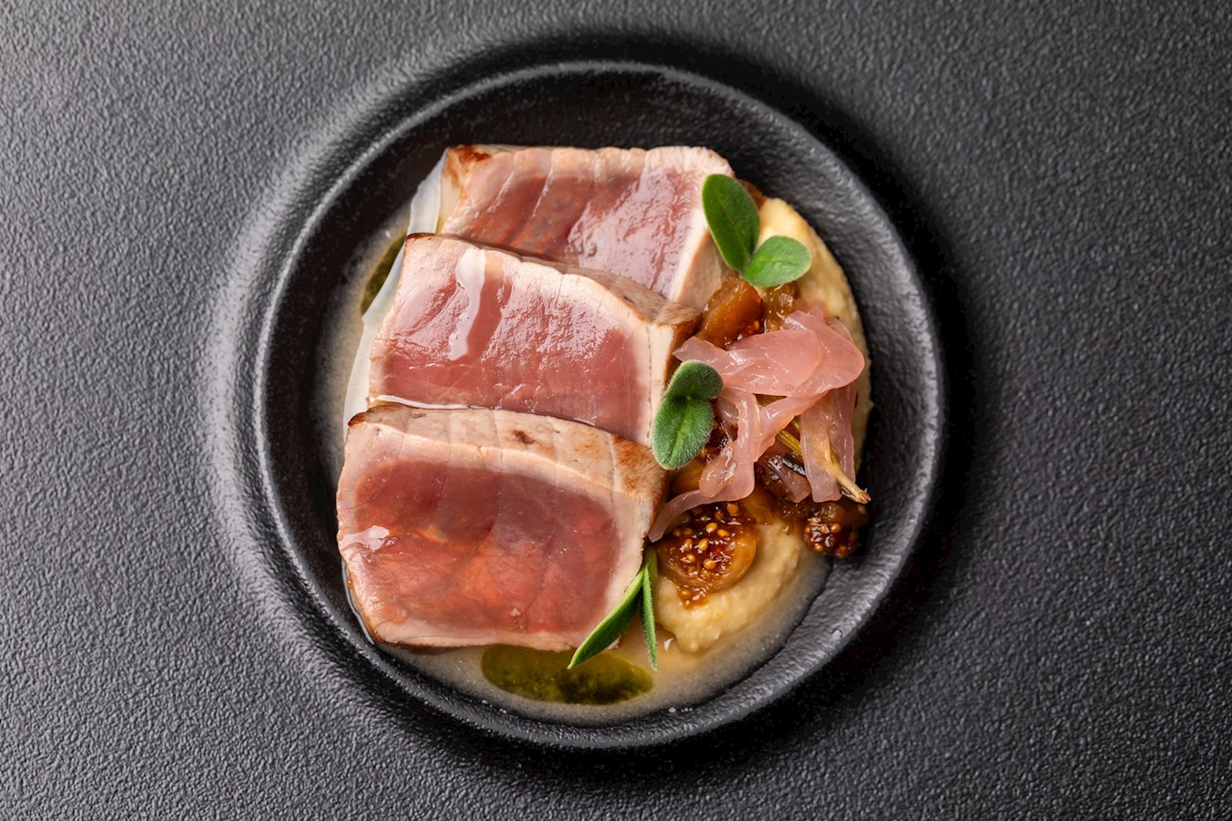 Spinnaker Gourmet Stage_photo by Manuel Paljuh.jpg