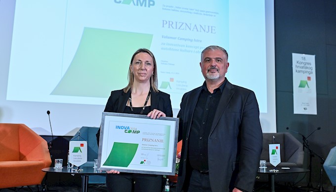 Valamar Camping Istra_INOVA CAMP 2024,  s lijeva na desno - Nataša Radešić (Valamar Camping Istra), Adriano Palman (direktor Kamping udruženja H.JPG