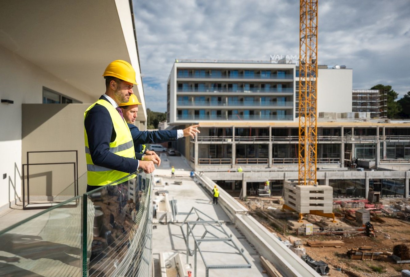 Željko Kukurin, predsjednik Uprave Valamara i ministar turizma i sporta Tonči Glavina_3.jpg