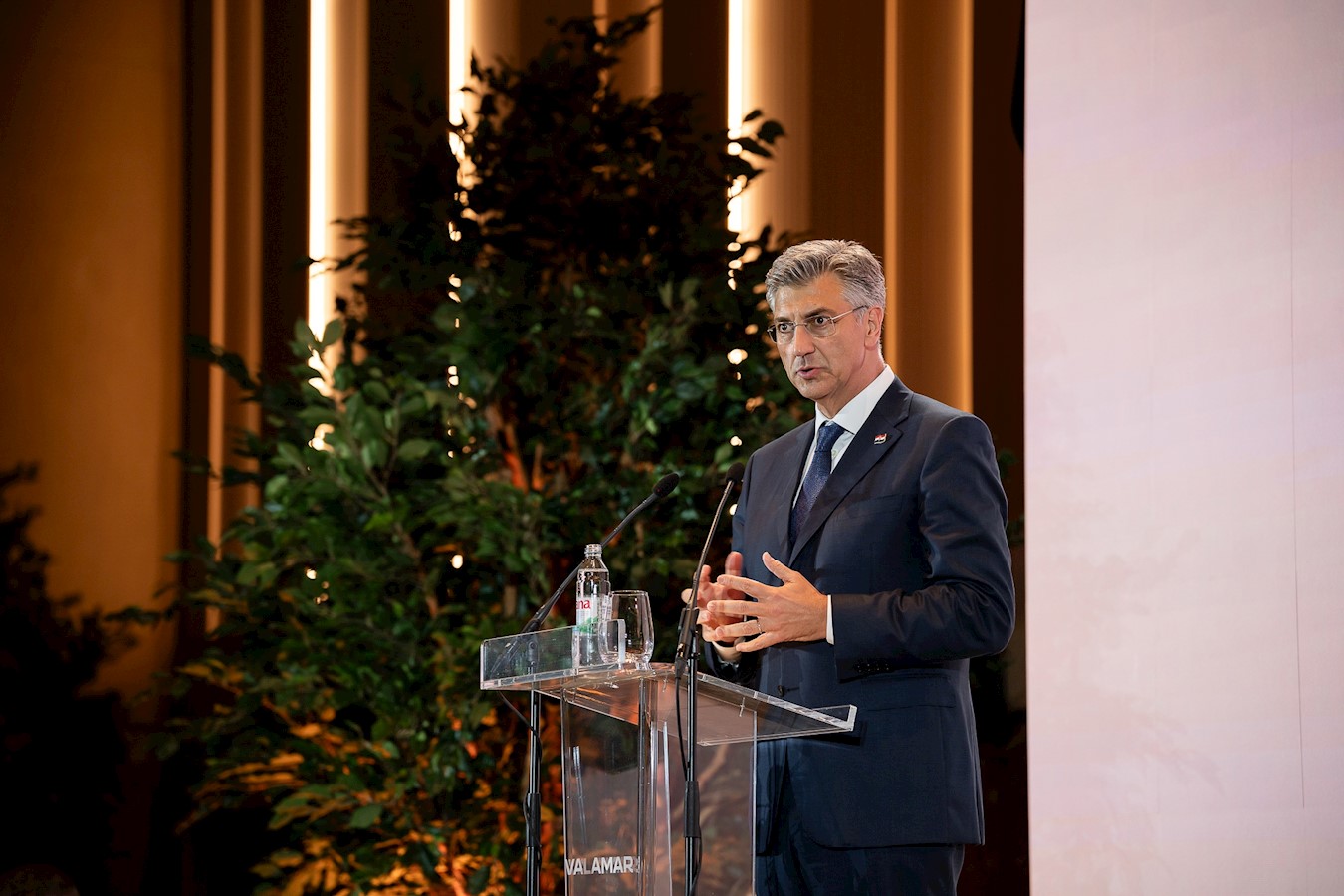 Predsjednik Vlade Andrej Plenković.jpg