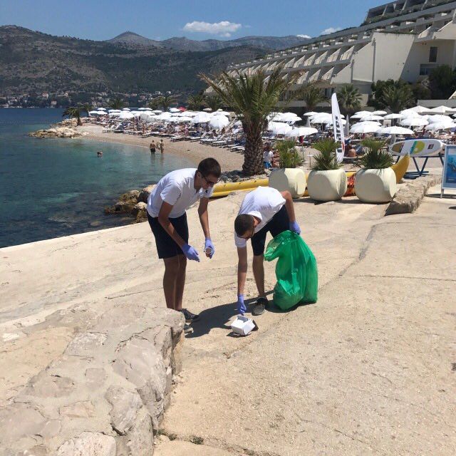 Vrijedni zaposlenici i kupači tijekom srpnja sudjelovali u dvije akcije čišćenja na plaži ispred hotela Valamar Dubrovnik President 5*