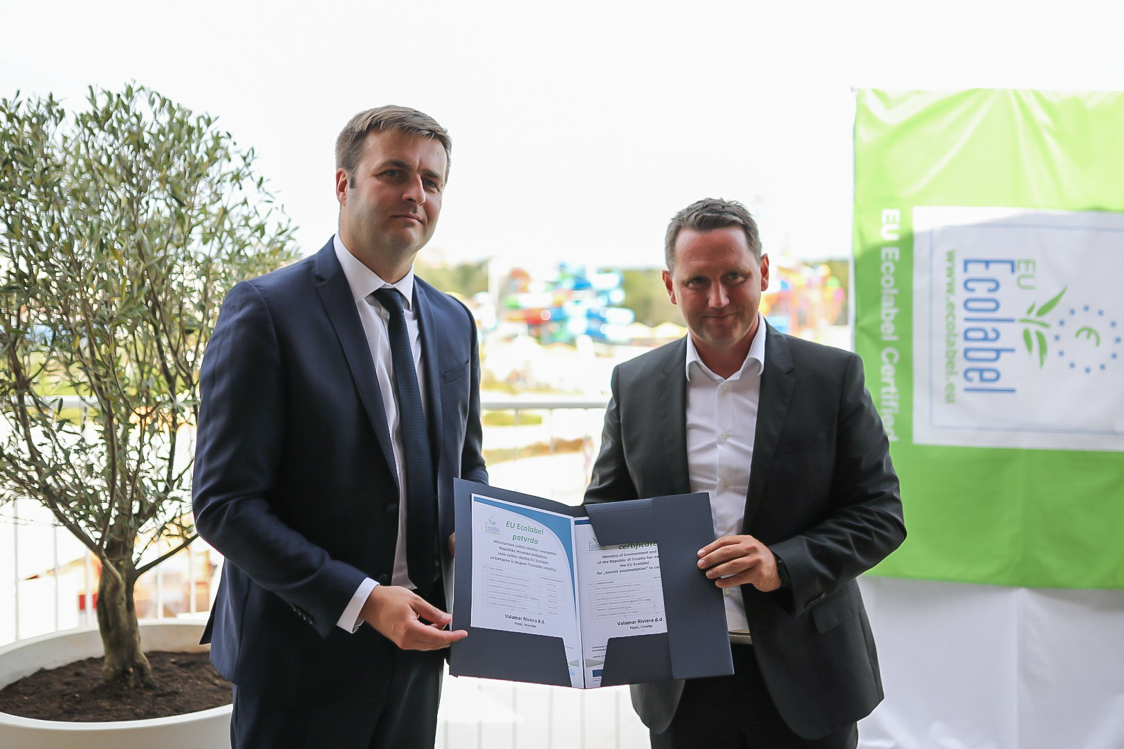 Ministar zaštite okoliša i energetike Tomislav Ćorić jučer je Valamarovim kampovima svečano uručio oznaku EU Ecolabel
