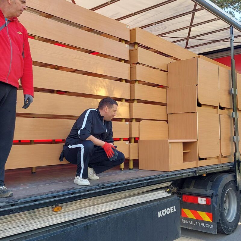 Valamar donirao više od 3.000 komada očuvane opreme i namještaja  za pomoć obiteljima s potresom pogođenih područja i udrugama koje brinu o potrebitima
