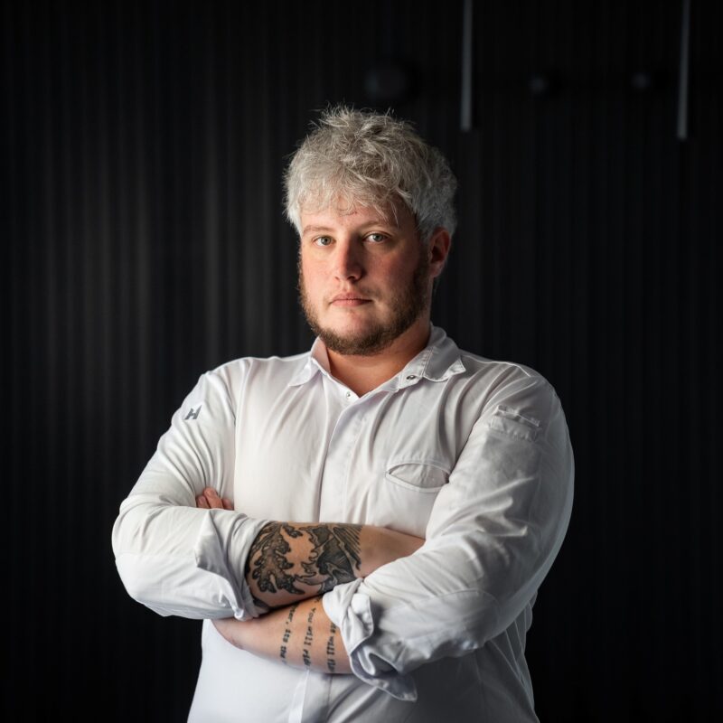 Vrhunac gourmet ponude Tunaliciousa: Chef Marko Turković i vinarija Saints Hills donose novu viziju jadranske tune u porečki Spinnaker