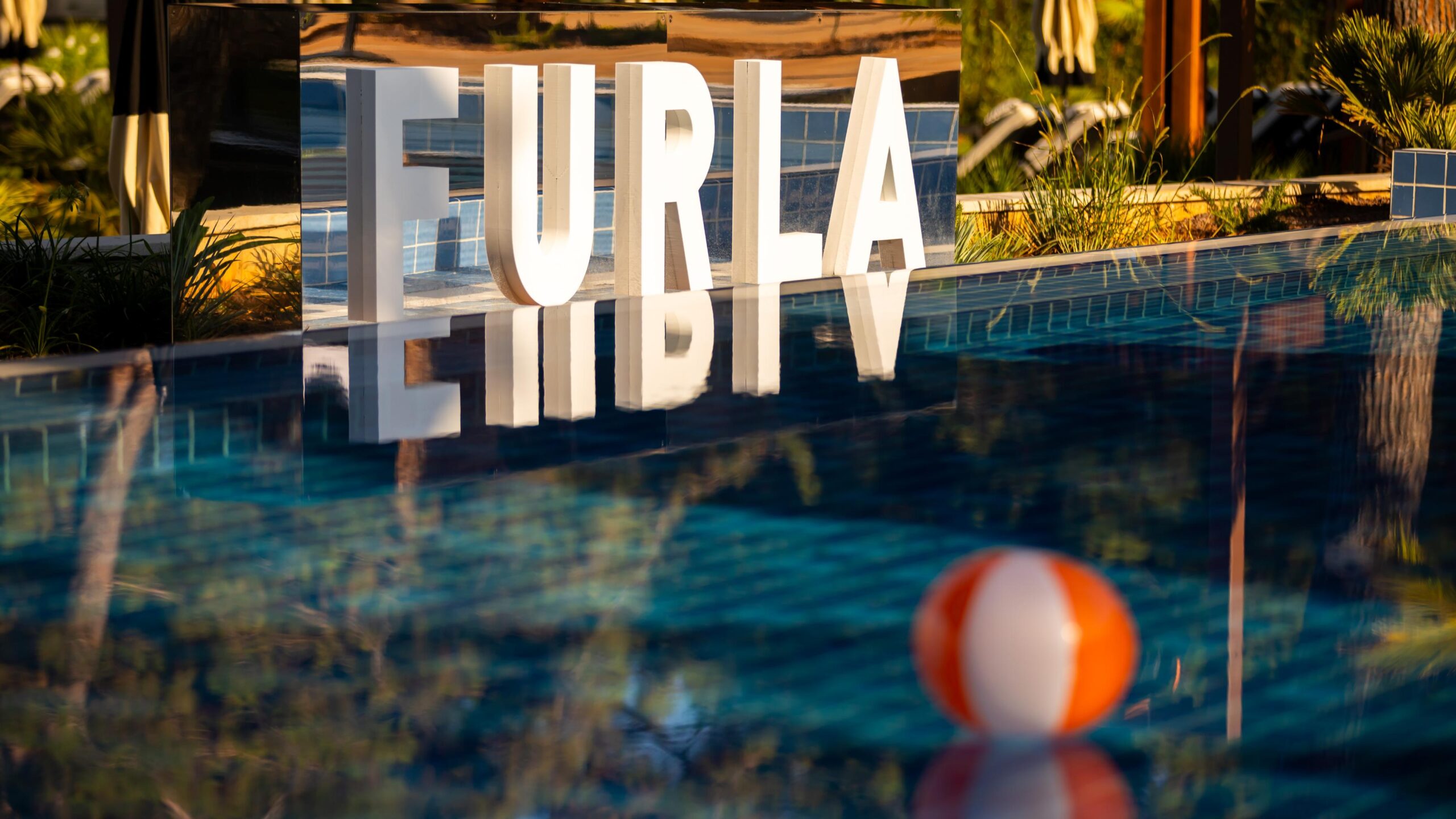 Furla „preuzima“ Purobeach Poreč: kada se talijanski dizajn susretne s mediteranskim lifestyleom